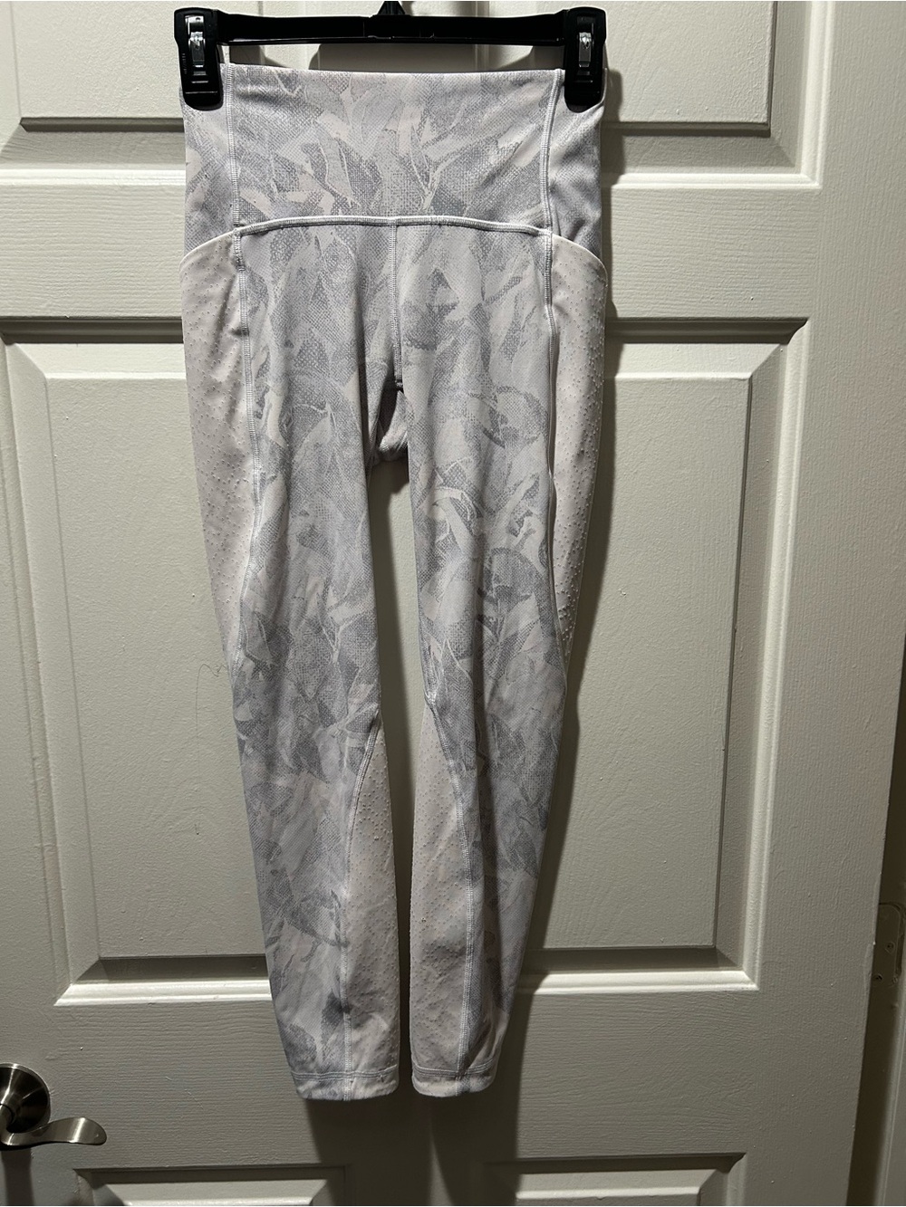 Lululemon Breezy Dot Full Length Leggings Lazer Cutout Jasmine White Size 4